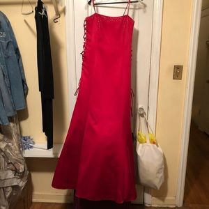 Red prom dress